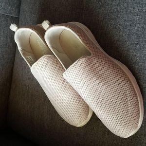 Women's Skechers, size 9, beige, slip on